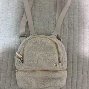 Lululemon City Adventurer Backpack White Opal/ White 3L Fleece
